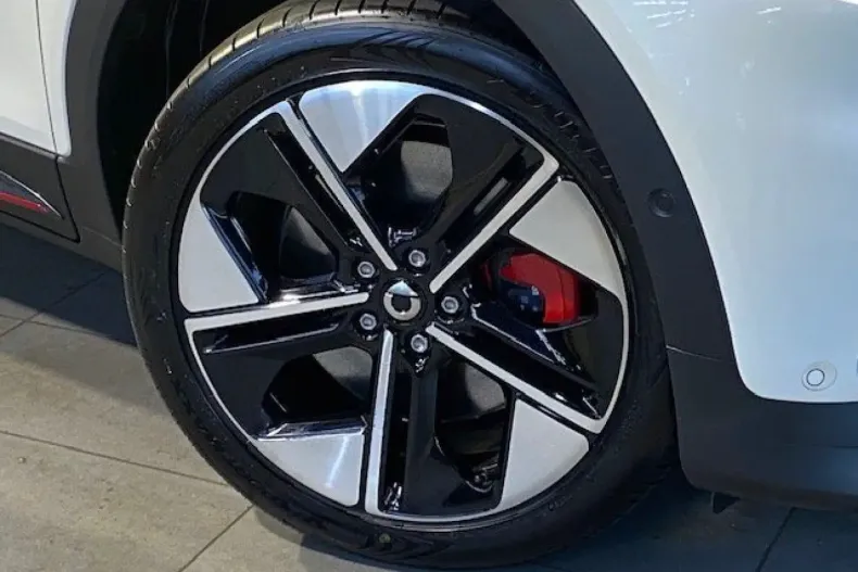 Smart #1 din 2023 cu 21.950 km - oferta SMA175398 - foto 3