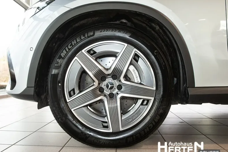 Mercedes-Benz GLC 220 din 2024 cu 1.381 km - oferta MER175399 - foto 5