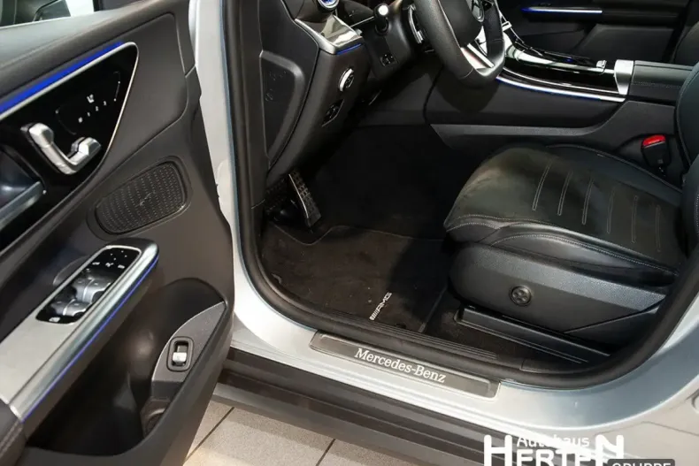 Mercedes-Benz GLC 220 din 2024 cu 1.381 km - oferta MER175399 - foto 12