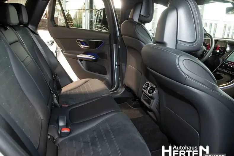 Mercedes-Benz GLC 220 din 2024 cu 1.381 km - oferta MER175399 - foto 16