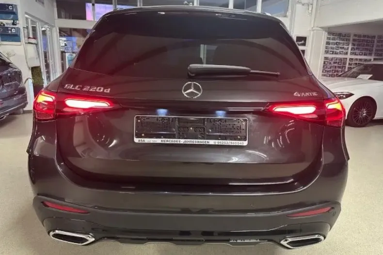 Mercedes-Benz GLC 220 din 2024 cu 29.997 km - oferta MER175406 - foto 5