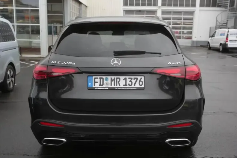 Mercedes-Benz GLC 220 din 2025 cu 14.999 km - oferta MER175408 - foto 4