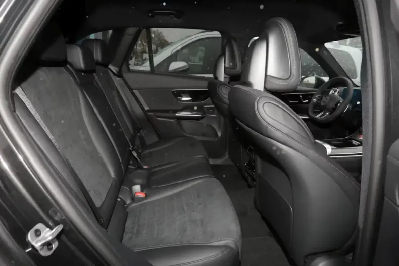 Mercedes-Benz GLC 220 din 2025 cu 14.999 km - oferta MER175408 - foto 24