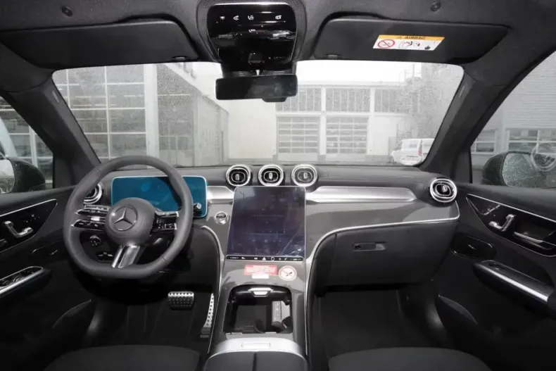 Mercedes-Benz GLC 220 din 2025 cu 14.999 km - oferta MER175408 - foto 25