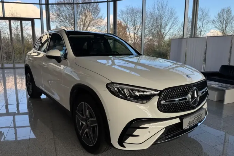 Mercedes-Benz GLC 220 din 2025 cu 11.000 km - oferta MER175414 - foto 3