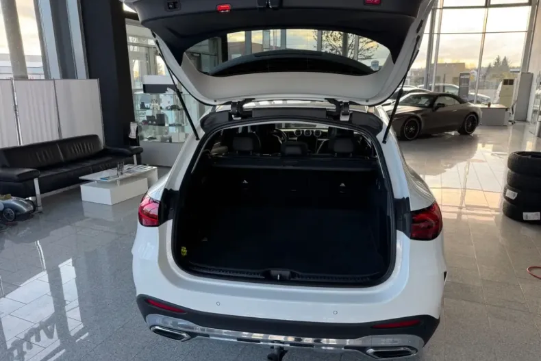 Mercedes-Benz GLC 220 din 2025 cu 11.000 km - oferta MER175414 - foto 11