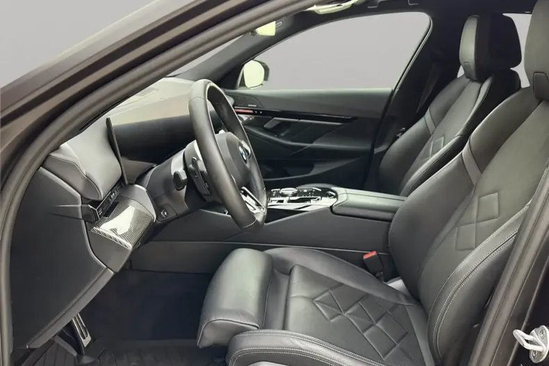 BMW 540 din 2024 cu 21.255 km - oferta BMW175417 - foto 10