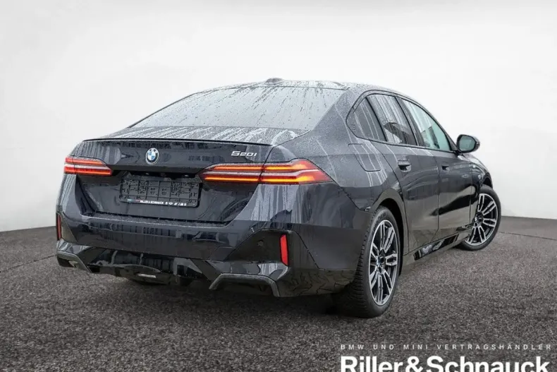 BMW 520 din 2025 cu 25.613 km - oferta BMW175421 - foto 3