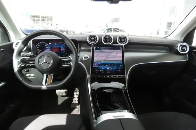 Mercedes-Benz GLC 220 din 2024 cu 26.126 km - oferta MER175428 - foto 5