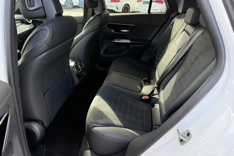 Mercedes-Benz GLC 220 din 2024 cu 9.398 km - oferta MER175431 - foto 8