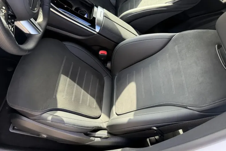 Mercedes-Benz GLC 220 din 2024 cu 9.398 km - oferta MER175431 - foto 15