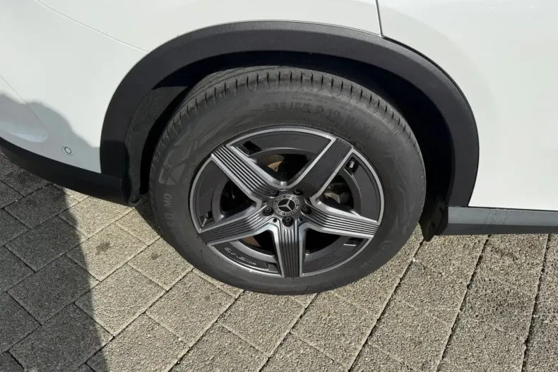 Mercedes-Benz GLC 220 din 2024 cu 9.398 km - oferta MER175431 - foto 17