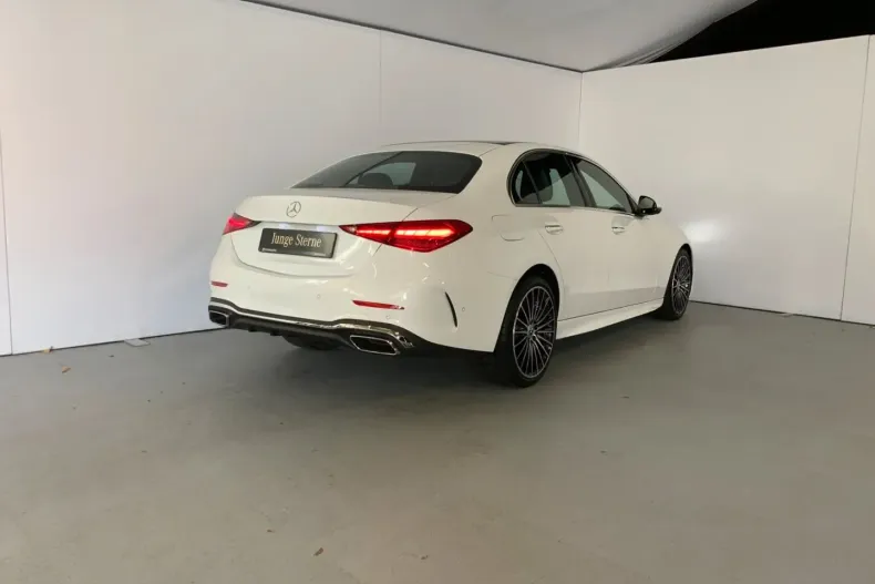 Mercedes-Benz C 300 din 2024 cu 1.592 km - oferta MER175433 - foto 5