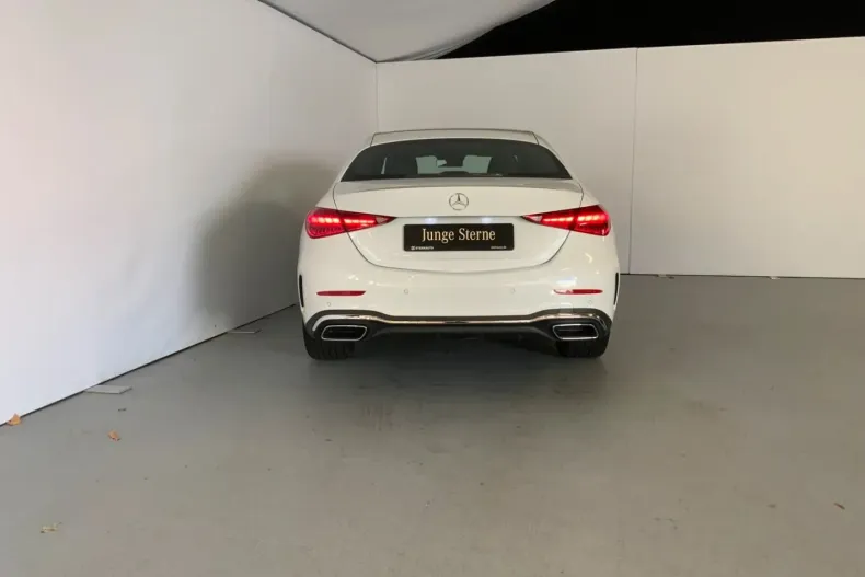 Mercedes-Benz C 300 din 2024 cu 1.592 km - oferta MER175433 - foto 6