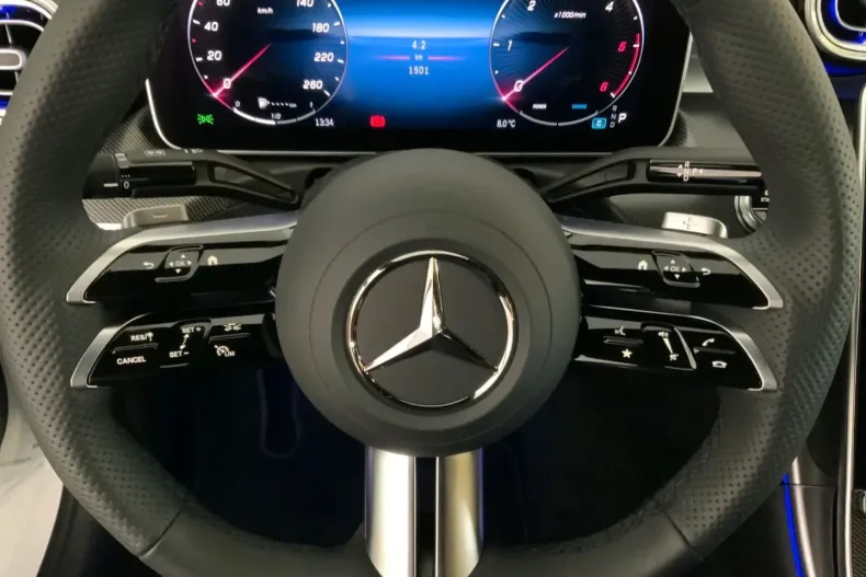 Mercedes-Benz C 300 din 2024 cu 1.592 km - oferta MER175433 - foto 11