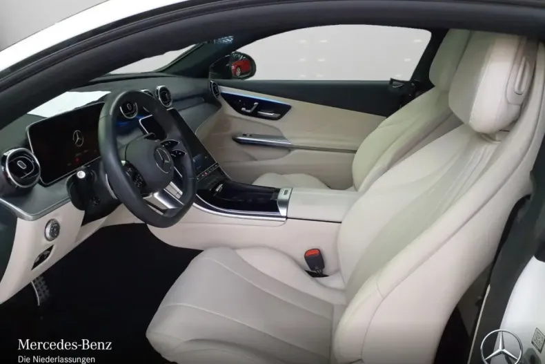 Mercedes-Benz CLE 200 din 2024 cu 15.630 km - oferta MER175437 - foto 8