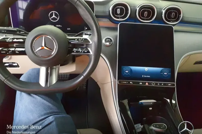 Mercedes-Benz CLE 200 din 2024 cu 15.630 km - oferta MER175437 - foto 10