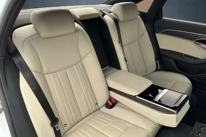 Audi A8 din 2023 cu 56.591 km - oferta AUD175451 - foto 18