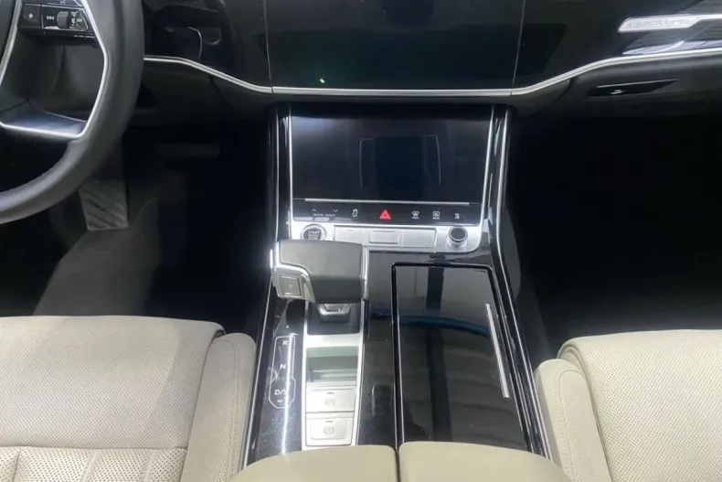 Audi A8 din 2022 cu 76.850 km - oferta AUD175454 - foto 12