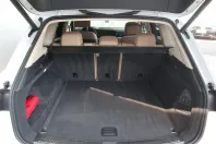 Volkswagen Touareg din 2024 cu 70.800 km - oferta VOL175455 - foto 9