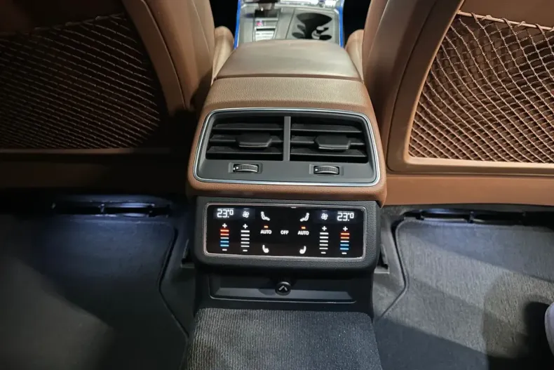 Audi A6 din 2024 cu 37.000 km - oferta AUD175460 - foto 30