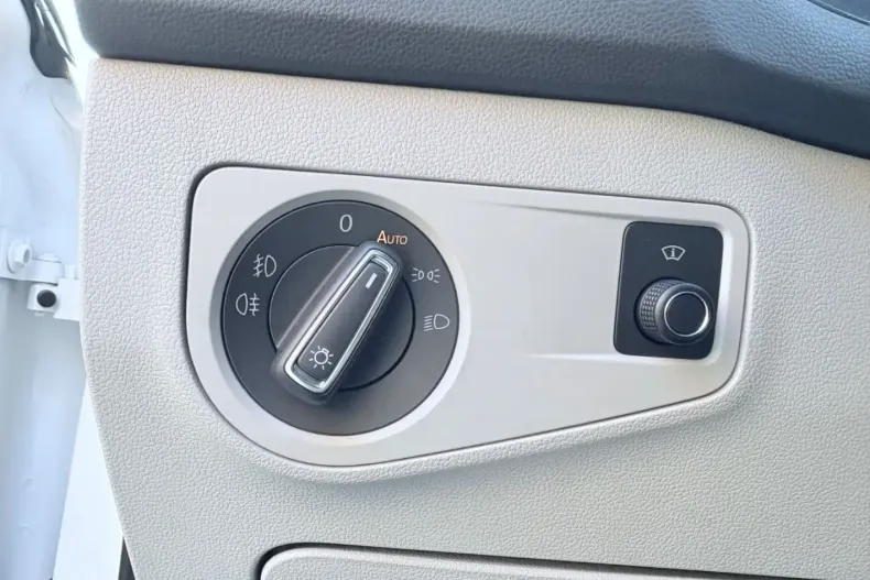 Volkswagen Tiguan Allspace din 2021 cu 91.000 km - oferta VOL175463 - foto 31