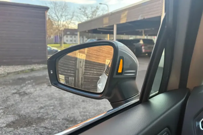 Volkswagen Tiguan Allspace din 2021 cu 91.000 km - oferta VOL175463 - foto 37