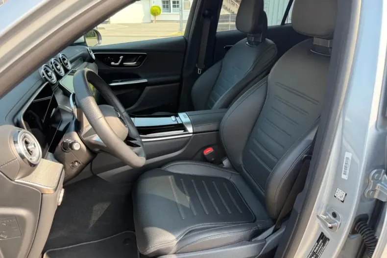 Mercedes-Benz GLC 200 din 2024 cu 27.207 km - oferta MER175464 - foto 21