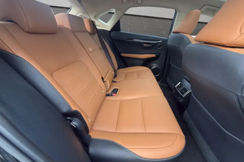 Lexus NX 300 din 2021 cu 23.560 km - oferta LEX175465 - foto 17