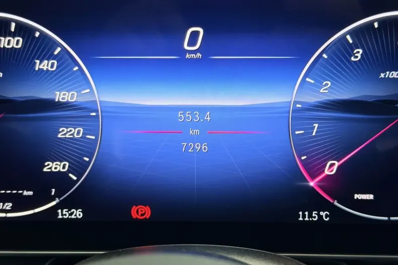 Mercedes-Benz GLC 200 din 2024 cu 7.300 km - oferta MER175467 - foto 7