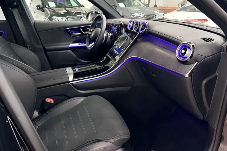 Mercedes-Benz GLC 200 din 2024 cu 7.300 km - oferta MER175467 - foto 9