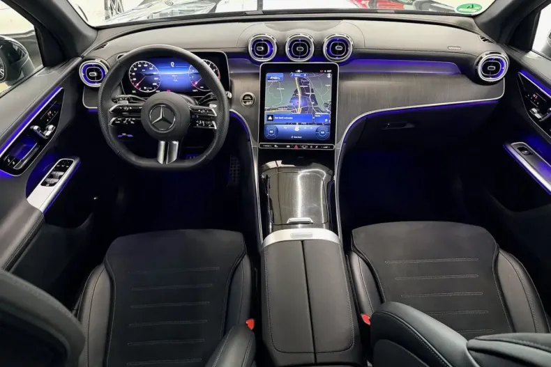 Mercedes-Benz GLC 200 din 2024 cu 7.300 km - oferta MER175467 - foto 11