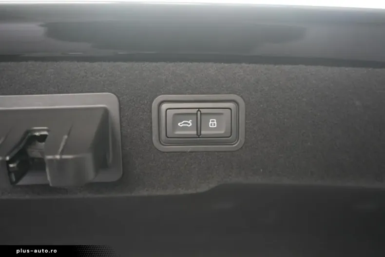 Audi A8 din 2023 cu 61.000 km - oferta AUD175475 - foto 33