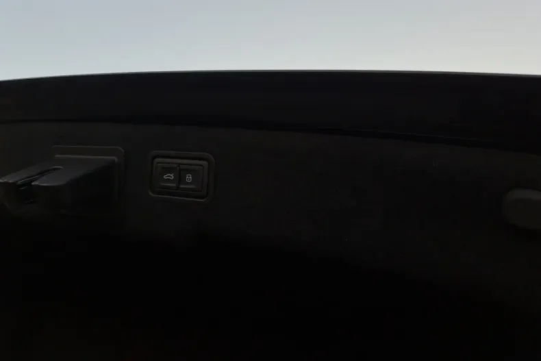 Audi A8 din 2022 cu 44.000 km - oferta AUD175484 - foto 21