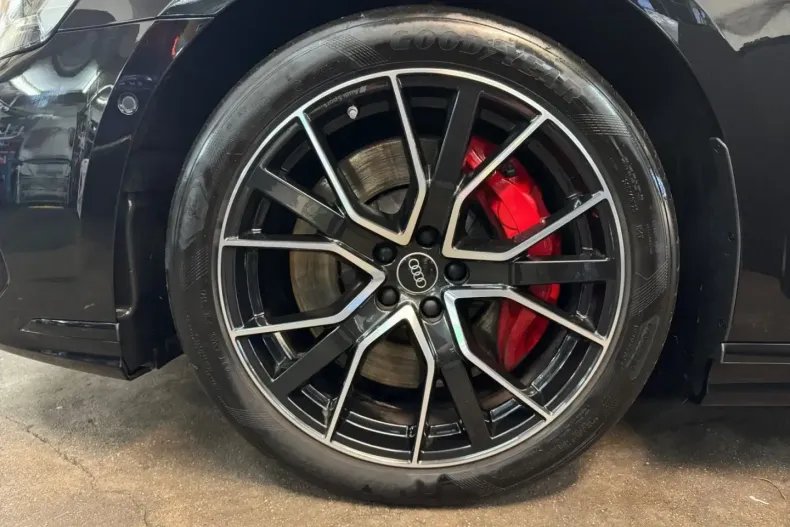 Audi A8 din 2022 cu 49.714 km - oferta AUD175486 - foto 5