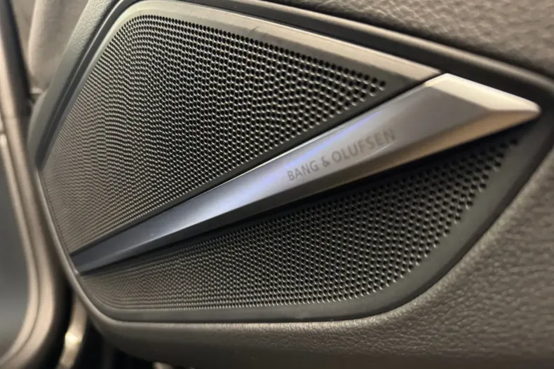 Audi A8 din 2022 cu 49.714 km - oferta AUD175486 - foto 19