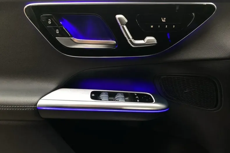 Mercedes-Benz GLC 200 din 2024 cu 12.390 km - oferta MER175489 - foto 13