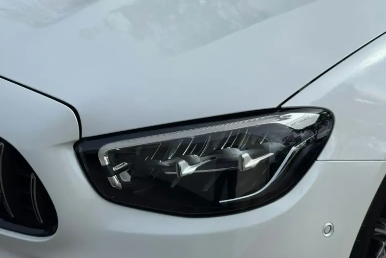 Mercedes-Benz E 53 AMG din 2022 cu 49.232 km - oferta MER175495 - foto 10