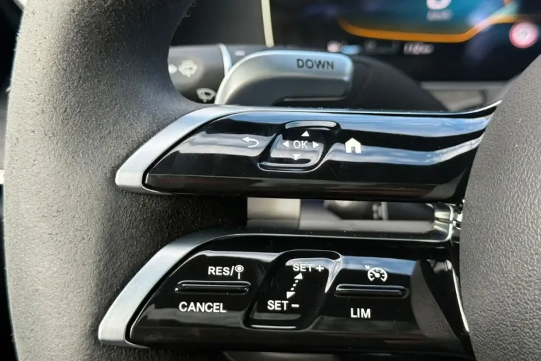 Mercedes-Benz E 53 AMG din 2022 cu 49.232 km - oferta MER175495 - foto 23