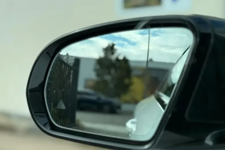 Mercedes-Benz E 53 AMG din 2022 cu 49.232 km - oferta MER175495 - foto 32