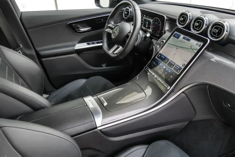 Mercedes-Benz GLC 200 din 2023 cu 47.829 km - oferta MER175503 - foto 3