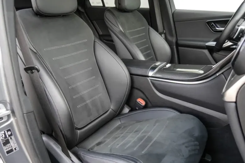 Mercedes-Benz GLC 200 din 2023 cu 47.829 km - oferta MER175503 - foto 6