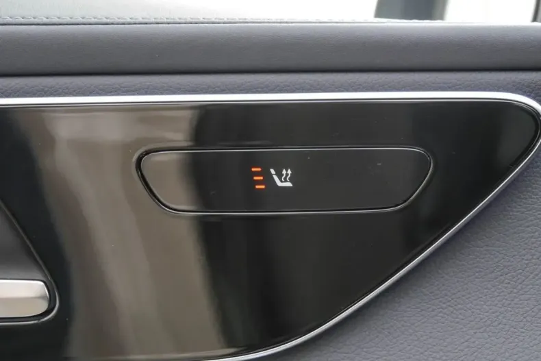 Mercedes-Benz GLC 200 din 2023 cu 47.829 km - oferta MER175503 - foto 12