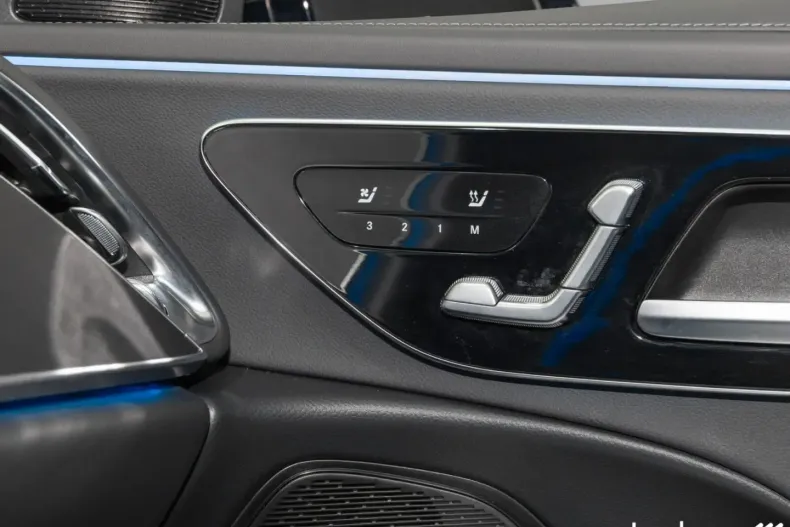 Mercedes-Benz E 450 din 2024 cu 26.499 km - oferta MER175506 - foto 11