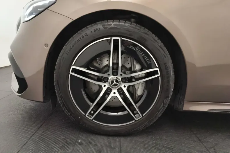 Mercedes-Benz E 220 din 2024 cu 32.064 km - oferta MER175507 - foto 9