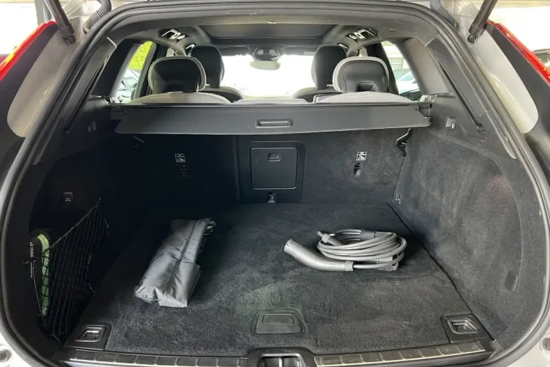 Volvo XC60 din 2022 cu 55.861 km - oferta VOL175508 - foto 13