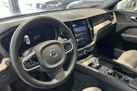 Volvo XC60 din 2022 cu 55.861 km - oferta VOL175508 - foto 21