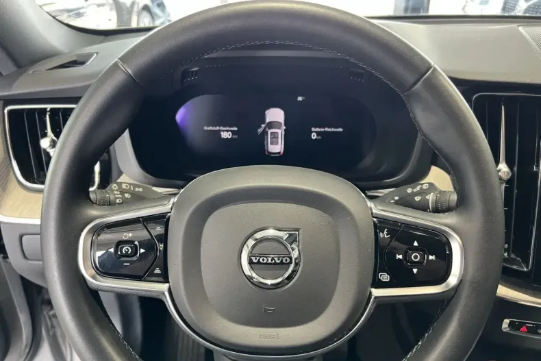 Volvo XC60 din 2022 cu 55.861 km - oferta VOL175508 - foto 22