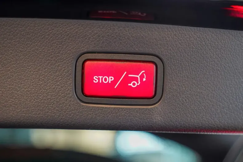 Mercedes-Benz GLC 300 din 2023 cu 17.572 km - oferta MER175518 - foto 8