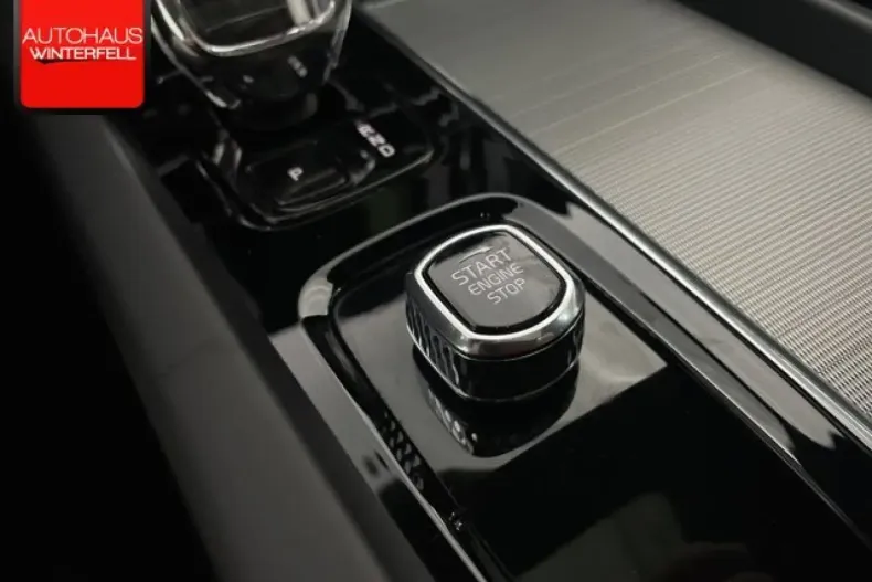 Volvo XC60 din 2022 cu 67.082 km - oferta VOL175529 - foto 31